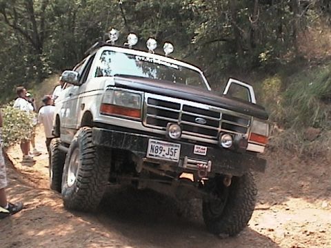 1988 Ford Bronco - big mike gettin a little bit of flex