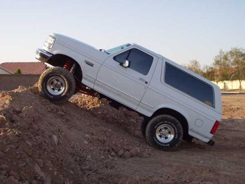 1988 Ford Bronco - dustin 4 inch rancho 33 inch BFG muds 4.10 gears front and rear lock-rite front, detroit rear