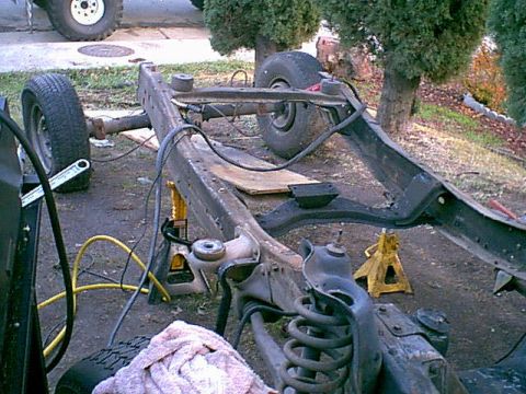 1983 Ford Bronco - now the frame is chopped the the rear truck cab mount.This is going with the cab for a rock crawler.