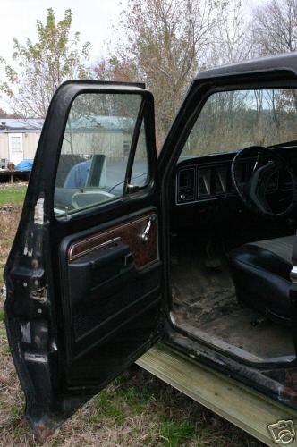 1978 Ford Bronco - Interior Drivers Door 11-06