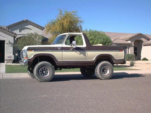 1988 Ford Bronco - ecrist 4 inch lift 33 inch bfgs, spools front and rear, 4.56 gears