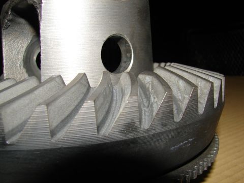 1996 Ford Bronco - Grinded Gear for the cross pin