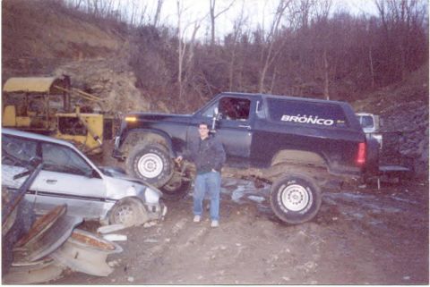 1988 Ford Bronco - superdave 4 inch lift 35 inch grabber mts, and a whole lot of fun!!!
