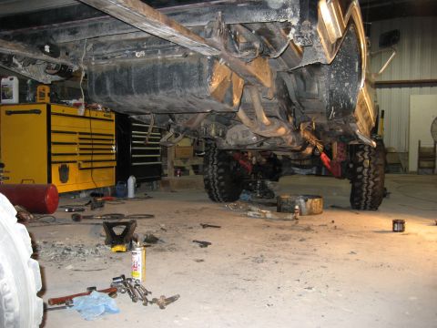 1986 Ford Bronco - ready for the new axle