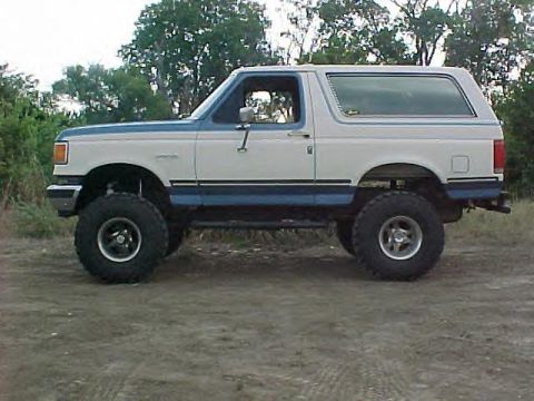 1988 Ford Bronco - bronco man 6 inch superlift 3 inch body 35 inch ssr's custom nerf bars, and lots of good ideas waiting to be added