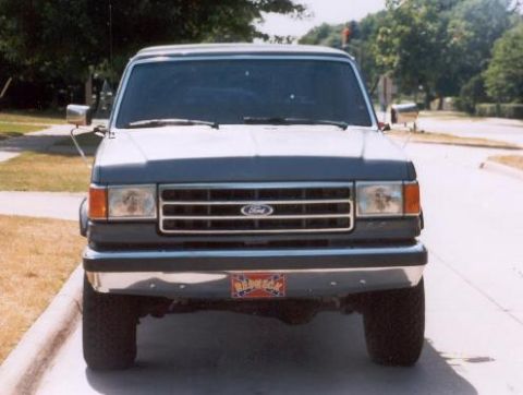1988 Ford Bronco - broncasaurus after bodt lift - front