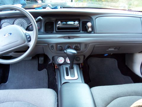 2001 Ford Crown Victoria - After2