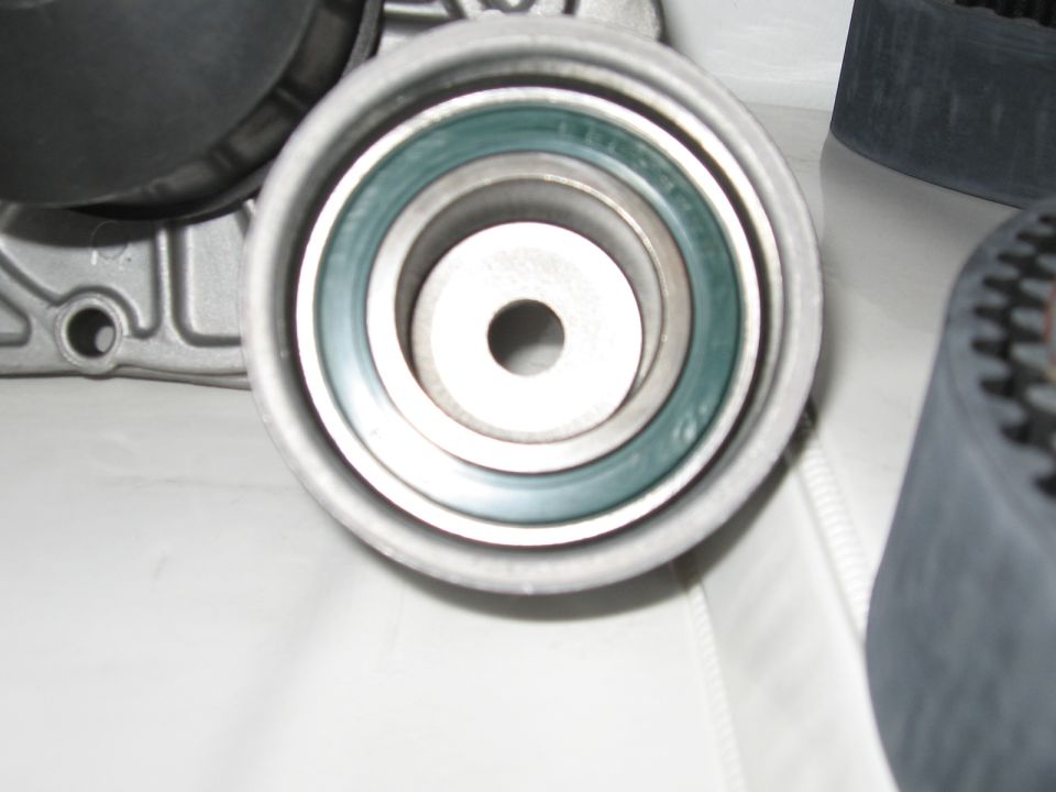 Timing belt idler pully