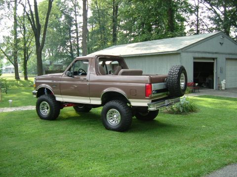 1993 Ford Bronco photo