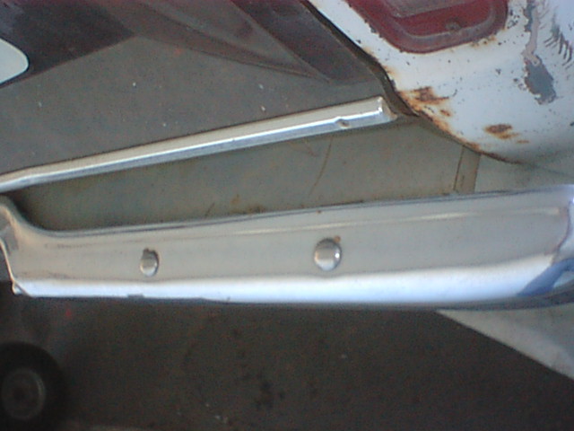 Rear bumper filler