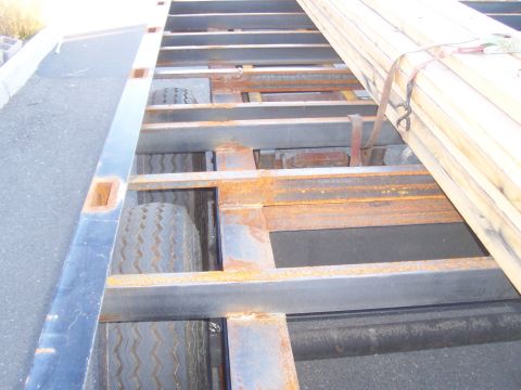 1979 Ford F-350 - right side of trailer, looking back from front