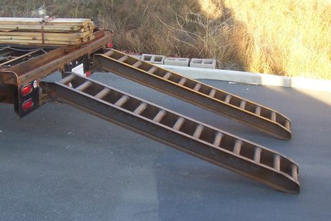 1979 Ford F-350 - ramps pulled out, ready to hook on to deck