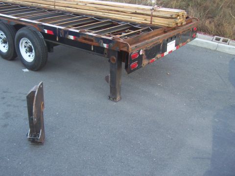 1979 Ford F-350 - rear support jack dropped down to the ground, and locked in place
