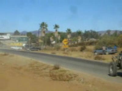 1990 Ford Bronco - 4 buggies in this 35 second clip