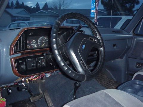 1989 Ford Bronco - Interior view of a 1987 Ford Bronco, the dashboard and steering wheel.