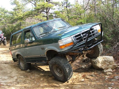 1996 Ford Bronco - This 1996 Ford Bronco is navigating a rocky off-road course.