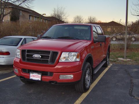2004 Ford F-150 - From the front