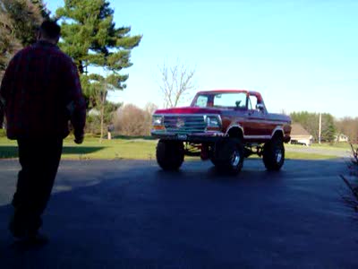 1978 Ford Bronco - Messing with the bronco.