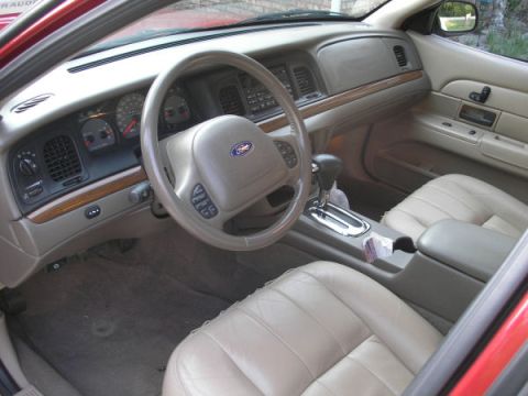 2003 Ford Crown Victoria LTD photo