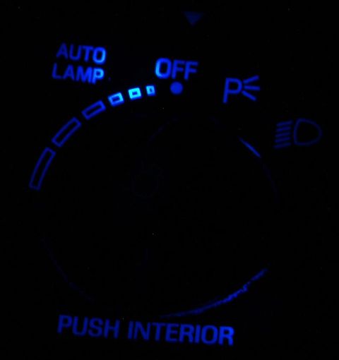 1999 Ford Crown Victoria - I made another one, and although they work, there's an obvious bright spot; especially for the top L one. I'll pull them out & try some dif…