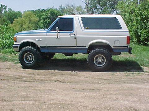 1990 Ford Bronco - SIDEVIEW 6" LIFT