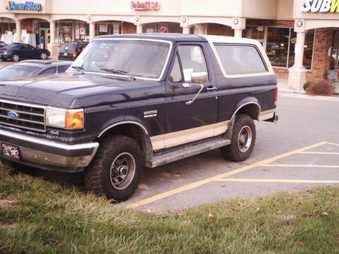1990 Ford Bronco photo
