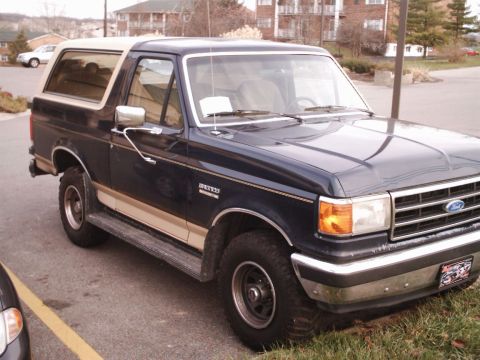 1990 Ford Bronco photo