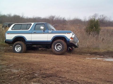 1990 Ford Bronco - 124