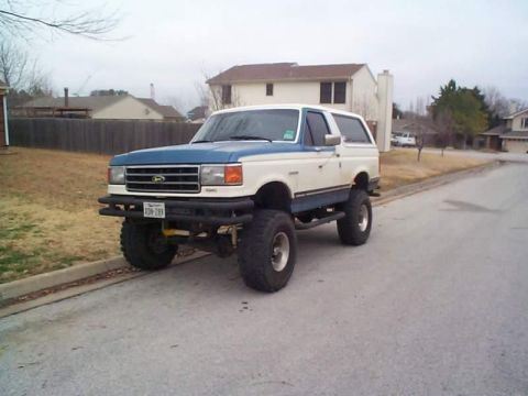 1990 Ford Bronco - 117