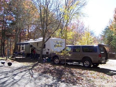 2004 Ford Excursion photo