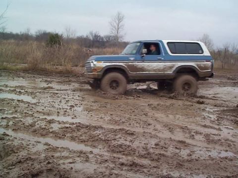 1990 Ford Bronco - 107