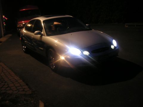 1999 Ford Taurus photo
