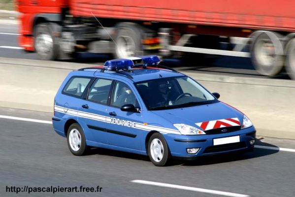 the same station wagon,  from Gendarmerie nationale - Autotitre.com web site