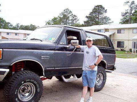 1998 Ford Bronco photo