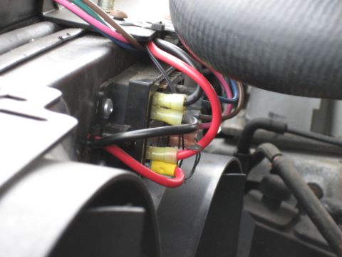 1995 Ford Bronco - You can see where I repaired my failed power wire in the lowes parking lot. The bottom one is the one which coroded and then meltd the shea…