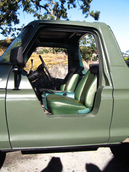 1978 Ford Bronco - Left side