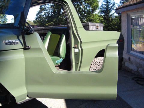 1978 Ford Bronco - Left side open