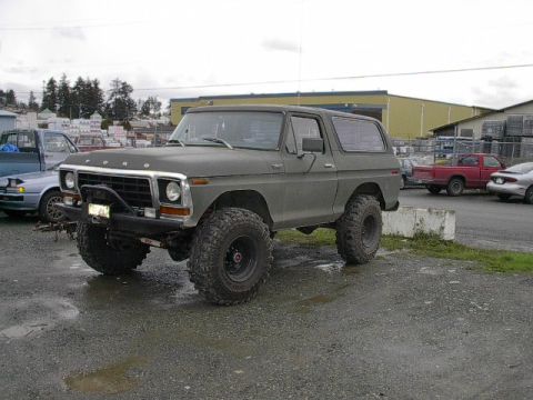 1978 Ford Bronco - Left side
