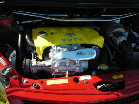1992 Ford Crown Victoria - Engine bay features a Blitz supercharger and yellow VVT-i engine cover.