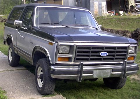 1984 Ford Bronco - This Ford Bronco appears to be from the early 1980s, not 1984.
