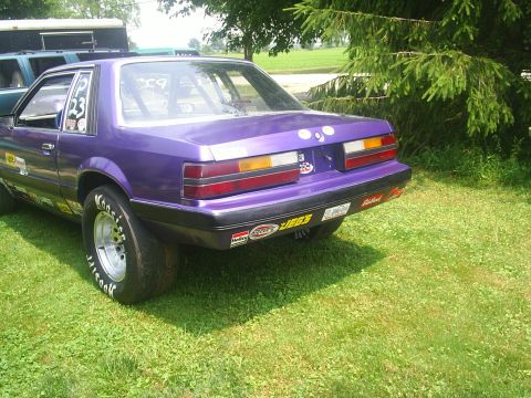 1985 Ford Mustang photo