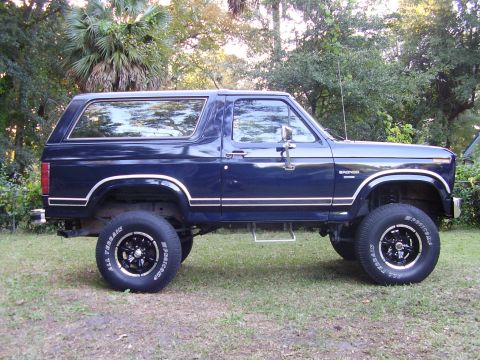 1984 Ford Bronco photo