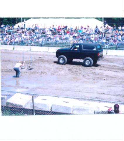 1982 Ford Bronco photo