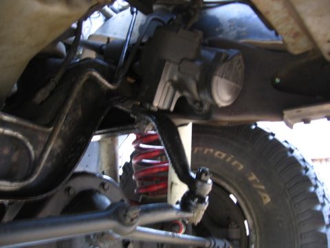 1989 Ford Bronco - Old loose and wet power steering gear box.