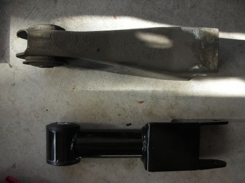 1990 Ford Mustang - Comparison of an old, dusty control arm with a newly painted one.