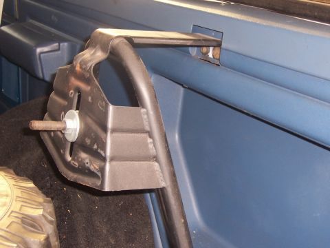 1983 Ford Bronco - Interior spare mounting to quarter panel support