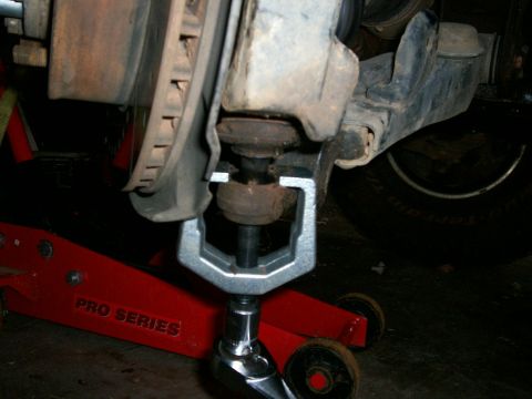 1993 Ford Bronco - Another shot showing two jaw puller pressing out lower ball joint
