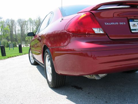 2002 Ford Taurus photo