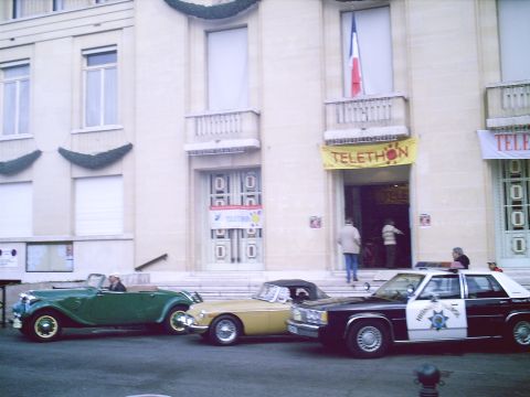 1991 Ford Crown Victoria - at the Saint-MandÃ© city hall