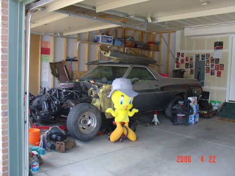 1973 Ford Ranchero - Tweety workin on Tweety
